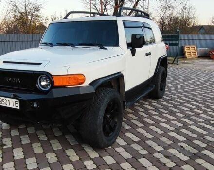 Белый Тойота ФЖ Крузер, объемом двигателя 4 л и пробегом 191 тыс. км за 26700 $, фото 11 на Automoto.ua