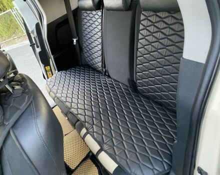 Бежевий Тойота ФЖ Крузер, об'ємом двигуна 4 л та пробігом 219 тис. км за 27000 $, фото 20 на Automoto.ua