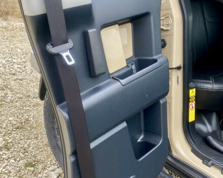 Бежевый Тойота ФЖ Крузер, объемом двигателя 3.96 л и пробегом 132 тыс. км за 28000 $, фото 22 на Automoto.ua