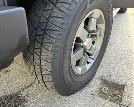 Черный Тойота ФЖ Крузер, объемом двигателя 4 л и пробегом 240 тыс. км за 19800 $, фото 16 на Automoto.ua