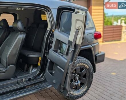 Черный Тойота ФЖ Крузер, объемом двигателя 4 л и пробегом 214 тыс. км за 21999 $, фото 42 на Automoto.ua