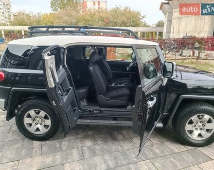 Чорний Тойота ФЖ Крузер, об'ємом двигуна 4 л та пробігом 105 тис. км за 19000 $, фото 13 на Automoto.ua