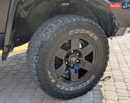 Черный Тойота ФЖ Крузер, объемом двигателя 4 л и пробегом 214 тыс. км за 21999 $, фото 24 на Automoto.ua