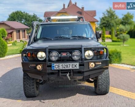 Черный Тойота ФЖ Крузер, объемом двигателя 4 л и пробегом 214 тыс. км за 21999 $, фото 16 на Automoto.ua