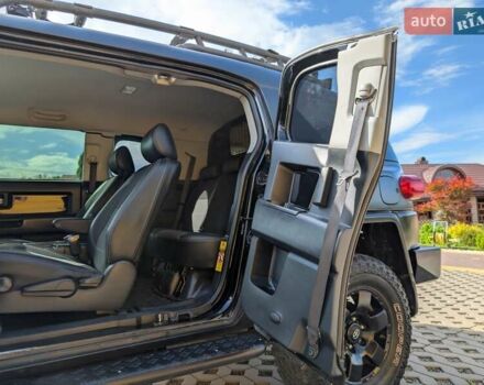 Черный Тойота ФЖ Крузер, объемом двигателя 4 л и пробегом 214 тыс. км за 21999 $, фото 39 на Automoto.ua