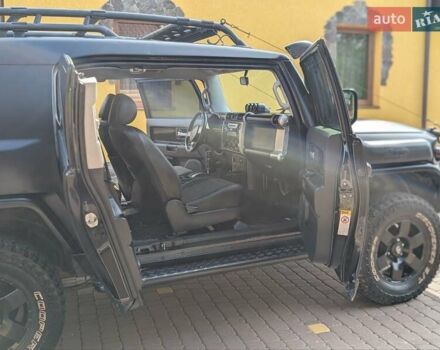 Черный Тойота ФЖ Крузер, объемом двигателя 4 л и пробегом 214 тыс. км за 21999 $, фото 47 на Automoto.ua