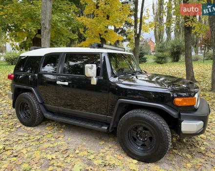 Чорний Тойота ФЖ Крузер, об'ємом двигуна 4 л та пробігом 277 тис. км за 20400 $, фото 3 на Automoto.ua