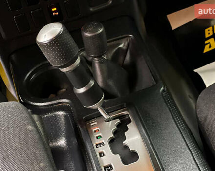 Черный Тойота ФЖ Крузер, объемом двигателя 3.96 л и пробегом 210 тыс. км за 23000 $, фото 13 на Automoto.ua