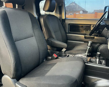 Чорний Тойота ФЖ Крузер, об'ємом двигуна 4 л та пробігом 321 тис. км за 21500 $, фото 21 на Automoto.ua