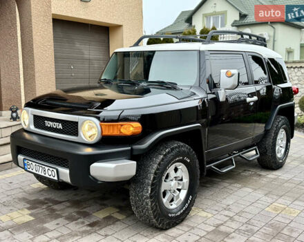 Черный Тойота ФЖ Крузер, объемом двигателя 4 л и пробегом 199 тыс. км за 30239 $, фото 2 на Automoto.ua