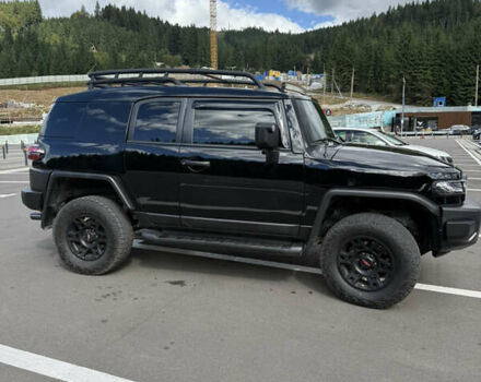 Черный Тойота ФЖ Крузер, объемом двигателя 4 л и пробегом 57 тыс. км за 41500 $, фото 14 на Automoto.ua