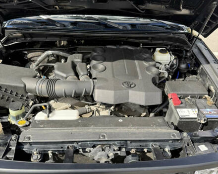 Черный Тойота ФЖ Крузер, объемом двигателя 4 л и пробегом 57 тыс. км за 41500 $, фото 13 на Automoto.ua