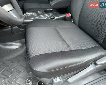 Черный Тойота ФЖ Крузер, объемом двигателя 4 л и пробегом 199 тыс. км за 30239 $, фото 20 на Automoto.ua