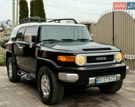Черный Тойота ФЖ Крузер, объемом двигателя 4 л и пробегом 199 тыс. км за 30239 $, фото 5 на Automoto.ua