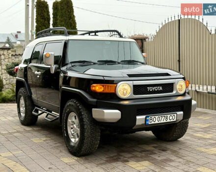 Черный Тойота ФЖ Крузер, объемом двигателя 4 л и пробегом 199 тыс. км за 30239 $, фото 3 на Automoto.ua