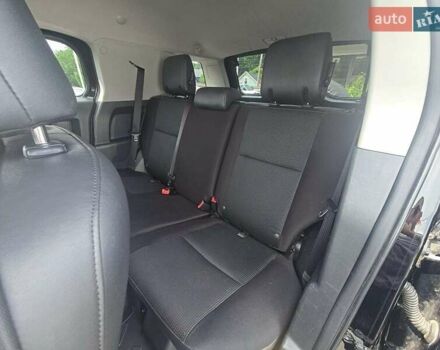 Черный Тойота ФЖ Крузер, объемом двигателя 4 л и пробегом 177 тыс. км за 16000 $, фото 8 на Automoto.ua