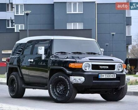 Черный Тойота ФЖ Крузер, объемом двигателя 4 л и пробегом 137 тыс. км за 40900 $, фото 2 на Automoto.ua