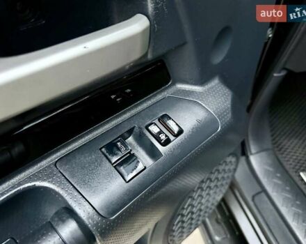 Черный Тойота ФЖ Крузер, объемом двигателя 4 л и пробегом 137 тыс. км за 40900 $, фото 51 на Automoto.ua