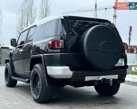 Черный Тойота ФЖ Крузер, объемом двигателя 4 л и пробегом 137 тыс. км за 40900 $, фото 17 на Automoto.ua