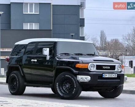 Черный Тойота ФЖ Крузер, объемом двигателя 4 л и пробегом 137 тыс. км за 40900 $, фото 3 на Automoto.ua