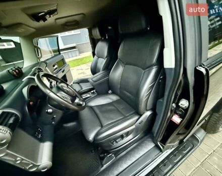 Черный Тойота ФЖ Крузер, объемом двигателя 4 л и пробегом 137 тыс. км за 40900 $, фото 47 на Automoto.ua