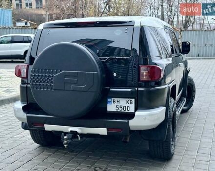 Черный Тойота ФЖ Крузер, объемом двигателя 4 л и пробегом 137 тыс. км за 40900 $, фото 67 на Automoto.ua