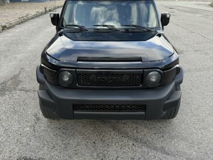 Черный Тойота ФЖ Крузер, объемом двигателя 4 л и пробегом 240 тыс. км за 19800 $, фото 1 на Automoto.ua