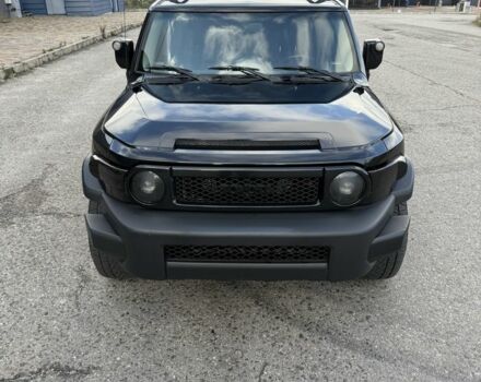 Черный Тойота ФЖ Крузер, объемом двигателя 4 л и пробегом 240 тыс. км за 19800 $, фото 1 на Automoto.ua