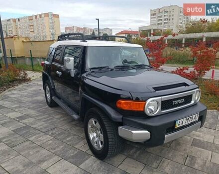 Чорний Тойота ФЖ Крузер, об'ємом двигуна 4 л та пробігом 105 тис. км за 19000 $, фото 1 на Automoto.ua