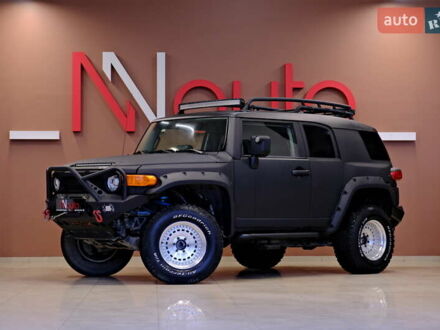 Чорний Тойота ФЖ Крузер, об'ємом двигуна 3.96 л та пробігом 302 тис. км за 18900 $, фото 1 на Automoto.ua