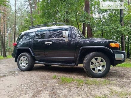 Тойота ФЖ Крузер 2008 у Львові на Automoto.ua Чорний Тойота ФЖ Крузер, об'ємом двигуна 4 л та пробігом 328 тис. км за 18500 $, фото 1 на Automoto.ua