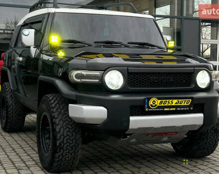 Черный Тойота ФЖ Крузер, объемом двигателя 3.96 л и пробегом 210 тыс. км за 23000 $, фото 1 на Automoto.ua