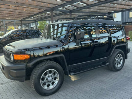 Черный Тойота ФЖ Крузер, объемом двигателя 3.9 л и пробегом 186 тыс. км за 32500 $, фото 1 на Automoto.ua