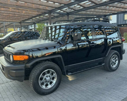 Чорний Тойота ФЖ Крузер, об'ємом двигуна 3.9 л та пробігом 186 тис. км за 32500 $, фото 1 на Automoto.ua