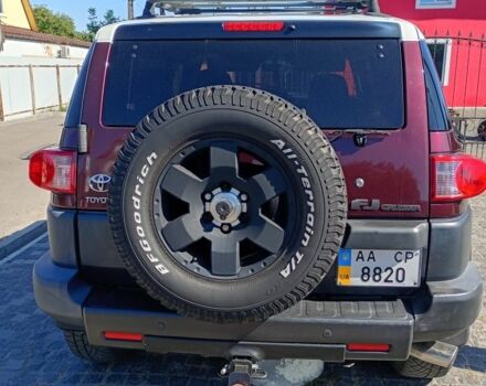 Красный Тойота ФЖ Крузер, объемом двигателя 4 л и пробегом 245 тыс. км за 19500 $, фото 3 на Automoto.ua