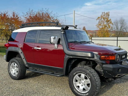 Червоний Тойота ФЖ Крузер, об'ємом двигуна 3.96 л та пробігом 193 тис. км за 29300 $, фото 1 на Automoto.ua