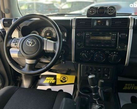 Тойота ФЖ Крузер, об'ємом двигуна 0 л та пробігом 199 тис. км за 28900 $, фото 14 на Automoto.ua