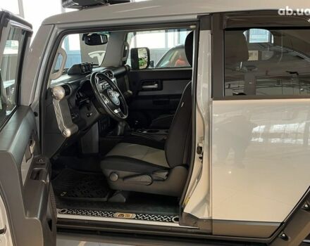 Тойота ФЖ Крузер, об'ємом двигуна 0 л та пробігом 57 тис. км за 34600 $, фото 16 на Automoto.ua