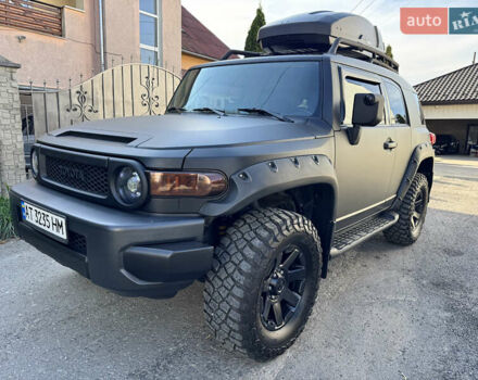 Тойота ФЖ Крузер, объемом двигателя 4 л и пробегом 78 тыс. км за 45000 $, фото 1 на Automoto.ua