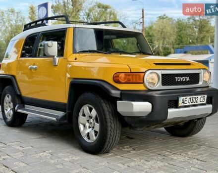 Желтый Тойота ФЖ Крузер, объемом двигателя 4 л и пробегом 90 тыс. км за 22900 $, фото 8 на Automoto.ua