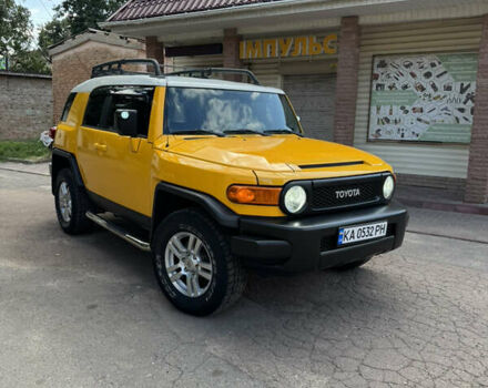 Жовтий Тойота ФЖ Крузер, об'ємом двигуна 4 л та пробігом 211 тис. км за 19999 $, фото 2 на Automoto.ua