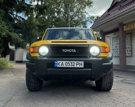 Жовтий Тойота ФЖ Крузер, об'ємом двигуна 4 л та пробігом 211 тис. км за 19999 $, фото 4 на Automoto.ua