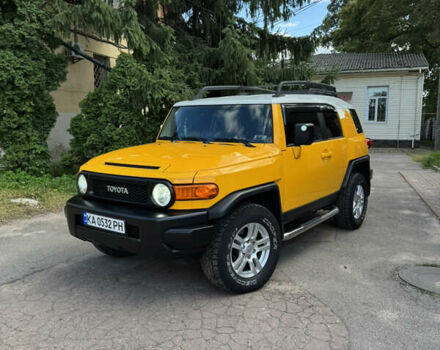 Жовтий Тойота ФЖ Крузер, об'ємом двигуна 4 л та пробігом 211 тис. км за 19999 $, фото 1 на Automoto.ua