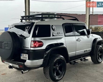 Серый Тойота ФЖ Крузер, объемом двигателя 3.96 л и пробегом 271 тыс. км за 26099 $, фото 15 на Automoto.ua