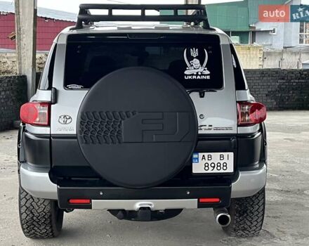 Серый Тойота ФЖ Крузер, объемом двигателя 3.96 л и пробегом 271 тыс. км за 26099 $, фото 9 на Automoto.ua