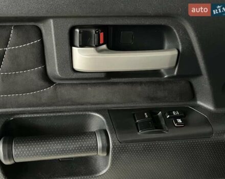 Серый Тойота ФЖ Крузер, объемом двигателя 3.96 л и пробегом 271 тыс. км за 26099 $, фото 30 на Automoto.ua