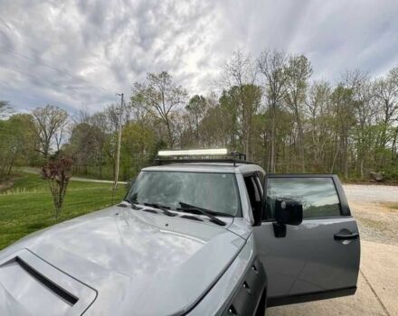 Серый Тойота ФЖ Крузер, объемом двигателя 4 л и пробегом 45 тыс. км за 7200 $, фото 4 на Automoto.ua