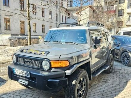 Сірий Тойота ФЖ Крузер, об'ємом двигуна 3.96 л та пробігом 172 тис. км за 30000 $, фото 1 на Automoto.ua