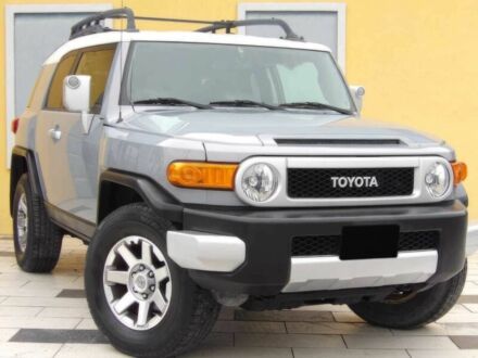 Тойота ФЖ Крузер 2014 в Виннице на Automoto.ua Серый Тойота ФЖ Крузер, объемом двигателя 4 л и пробегом 88 тыс. км за 18000 $, фото 1 на Automoto.ua