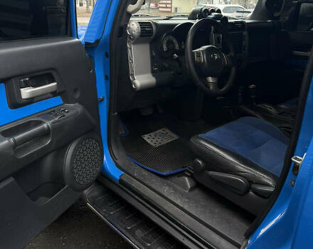 Синій Тойота ФЖ Крузер, об'ємом двигуна 3.96 л та пробігом 210 тис. км за 21999 $, фото 6 на Automoto.ua